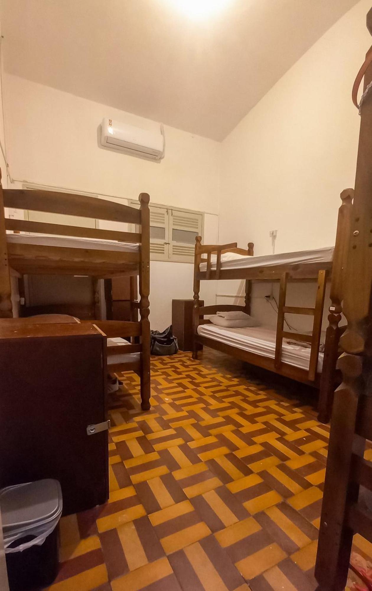 Yolo Hostel Жуан-Песоа Экстерьер фото